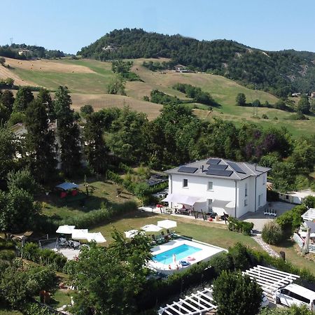ガン エデン b&b San Benedetto Del Querceto エクステリア 写真