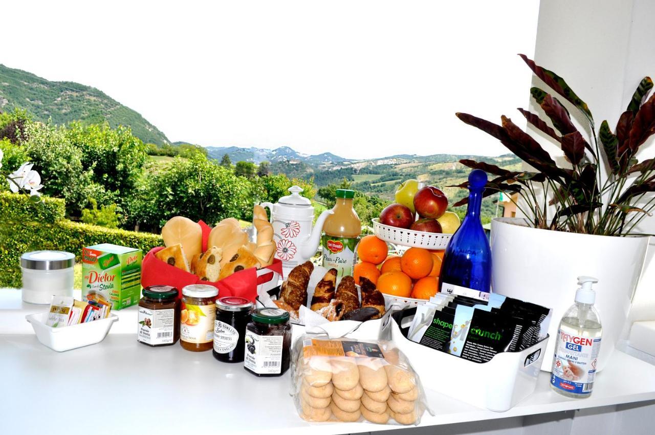 ガン エデン b&b San Benedetto Del Querceto エクステリア 写真