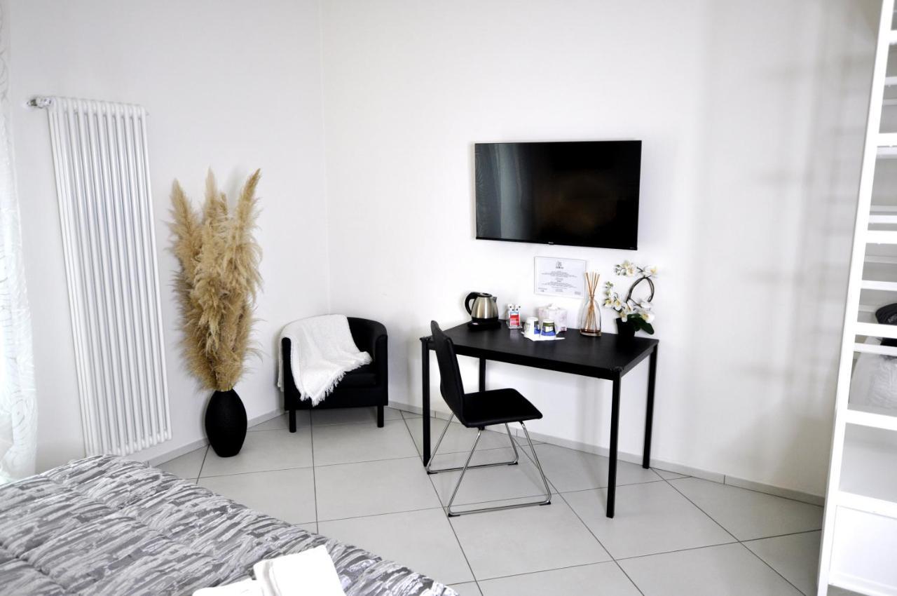 ガン エデン b&b San Benedetto Del Querceto エクステリア 写真