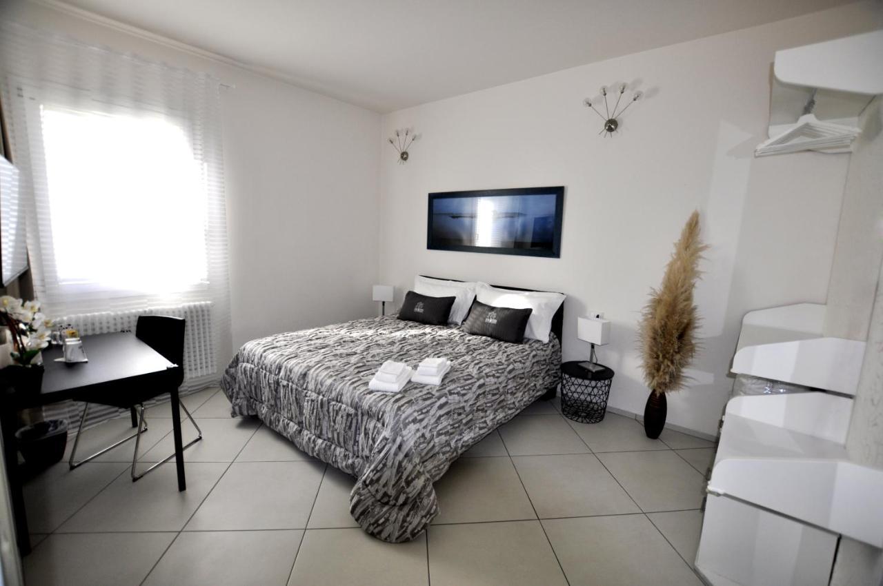 ガン エデン b&b San Benedetto Del Querceto エクステリア 写真