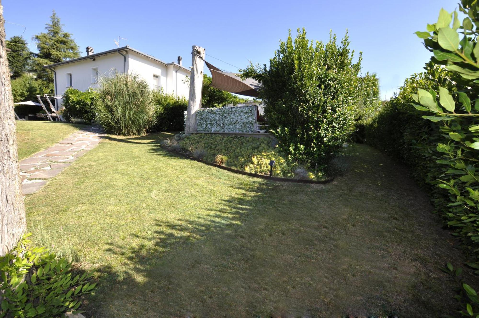 ガン エデン b&b San Benedetto Del Querceto エクステリア 写真