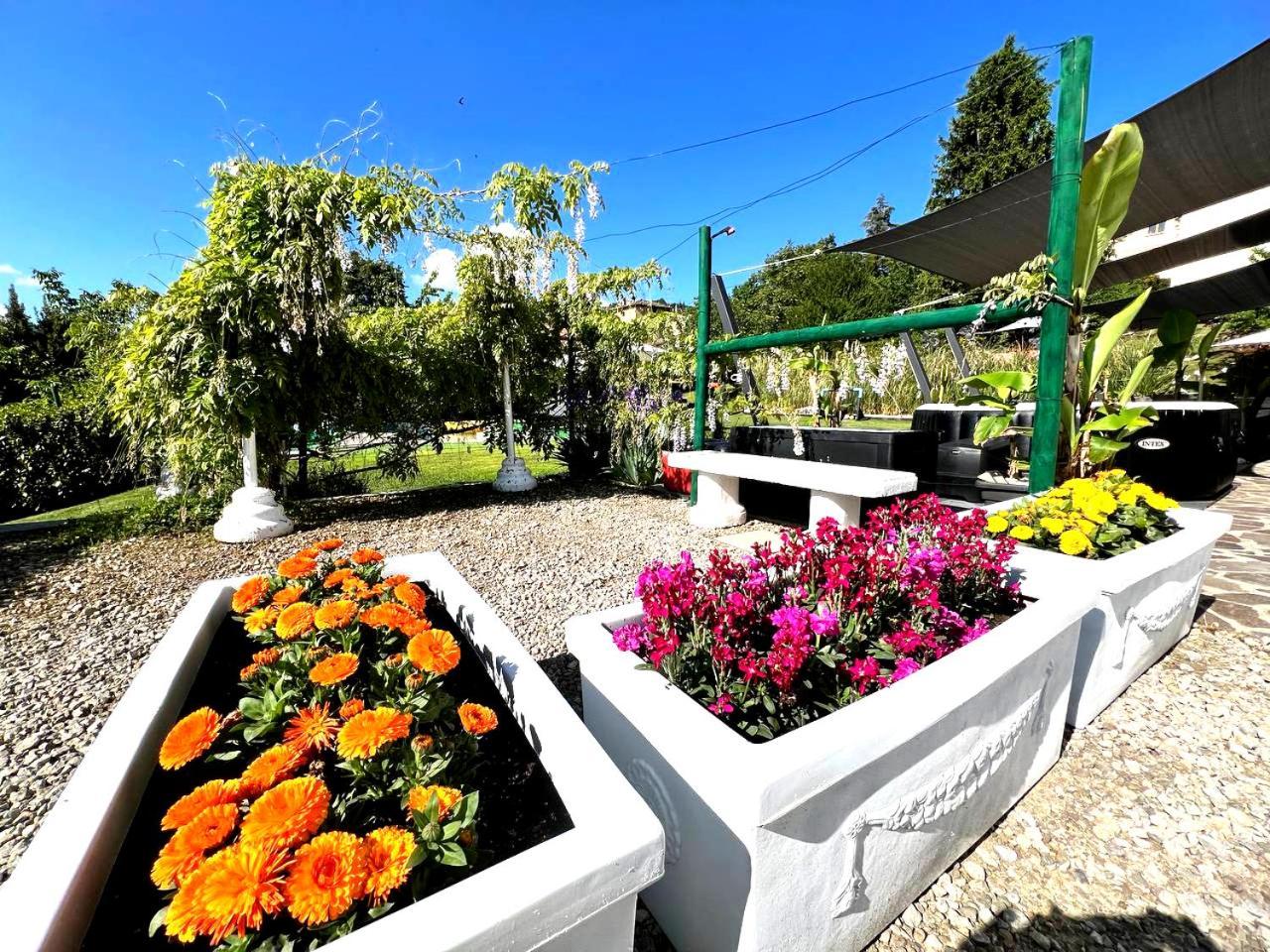 ガン エデン b&b San Benedetto Del Querceto エクステリア 写真