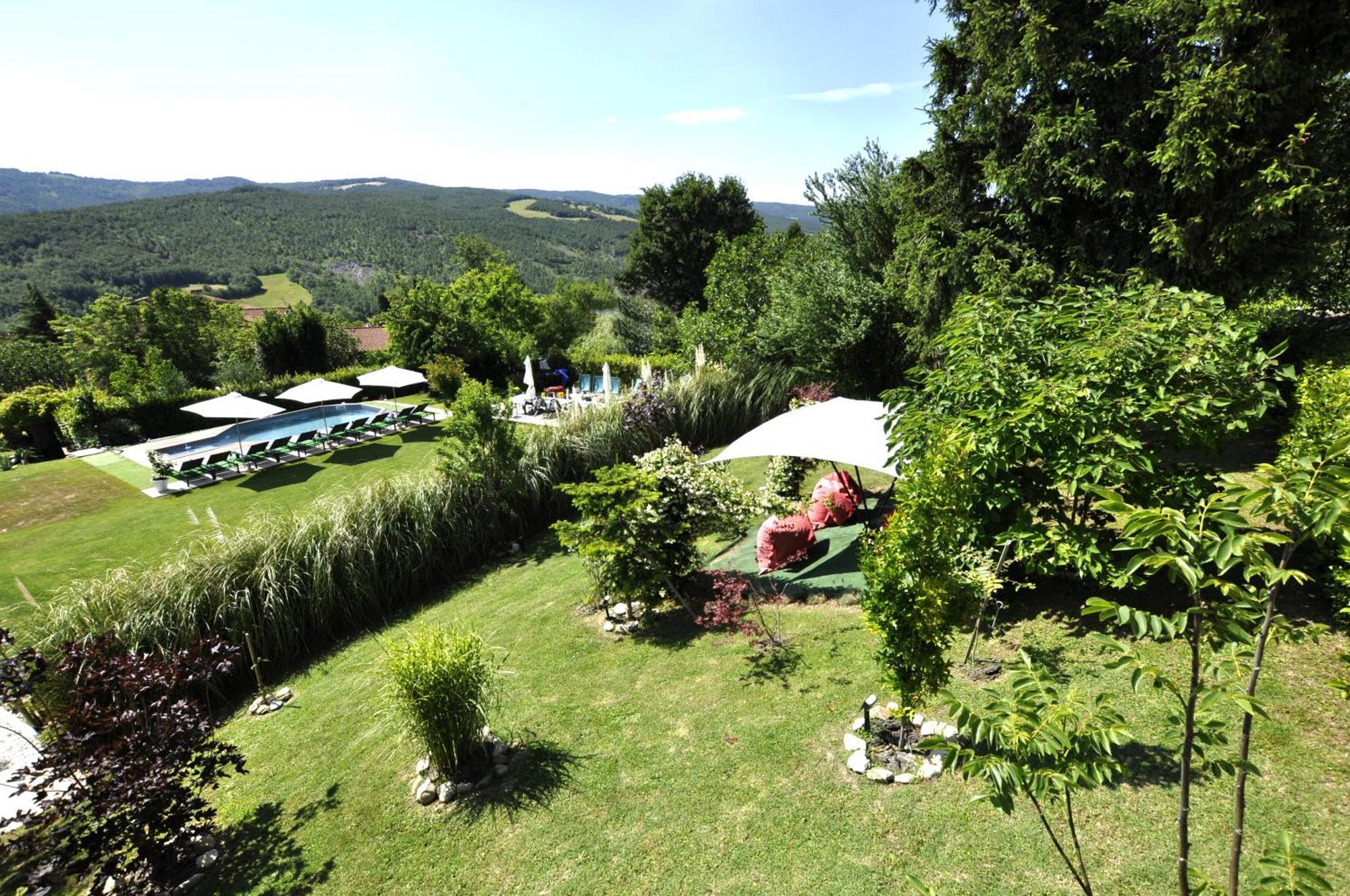 ガン エデン b&b San Benedetto Del Querceto エクステリア 写真